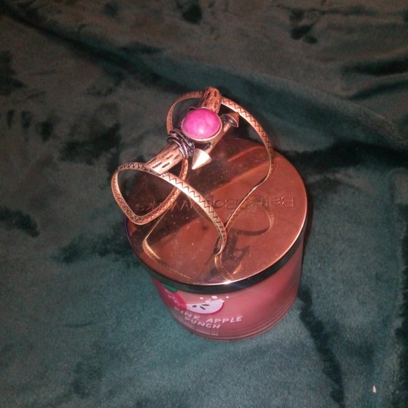 NEW Adjustable Antiqued Gold Cuff Bracelet with Pink Stone - Picture 7 of 13